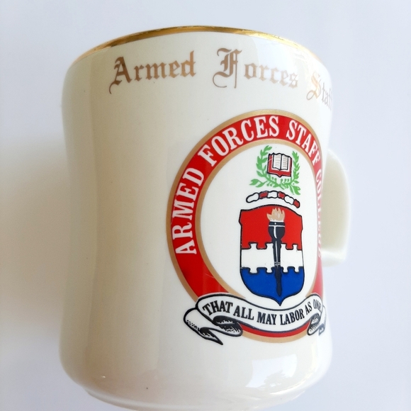 VTG ARMED FORCES COLLEGE MUG - Picture 2 of 10